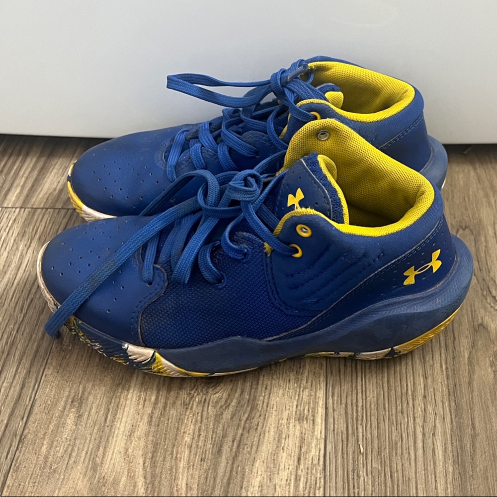 Under Armour Kids Sneakers in Blue and Yellow